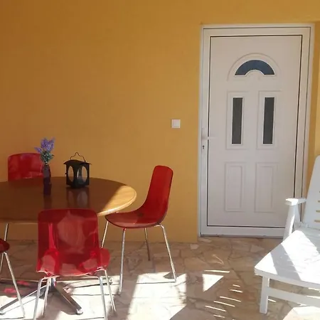 Apartment Baotic Vir